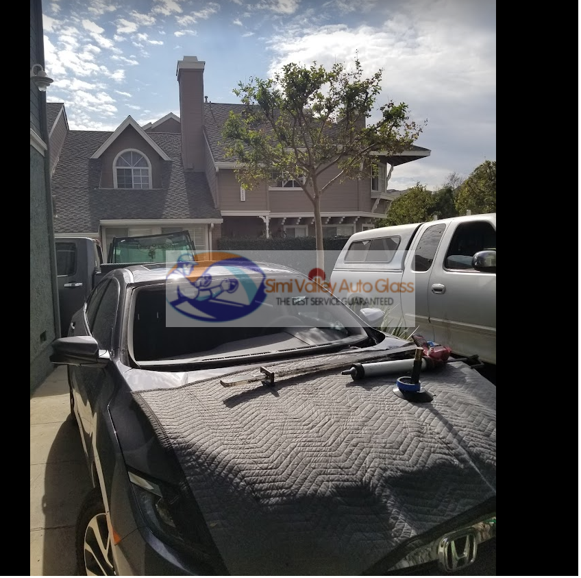 Mobile auto glass service van in Las Vegas